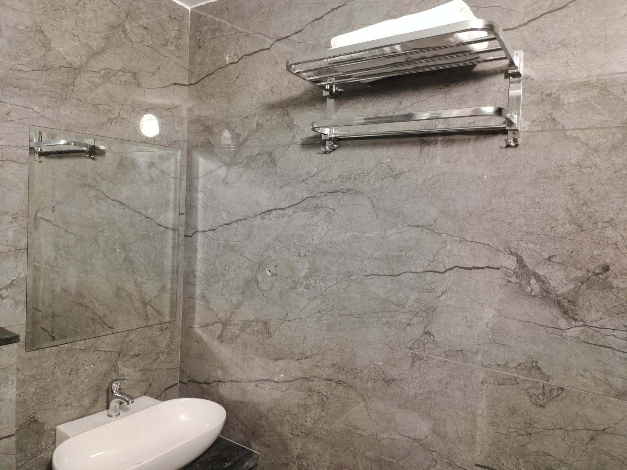 Meritel Grande, Vijay Nagar, 3*