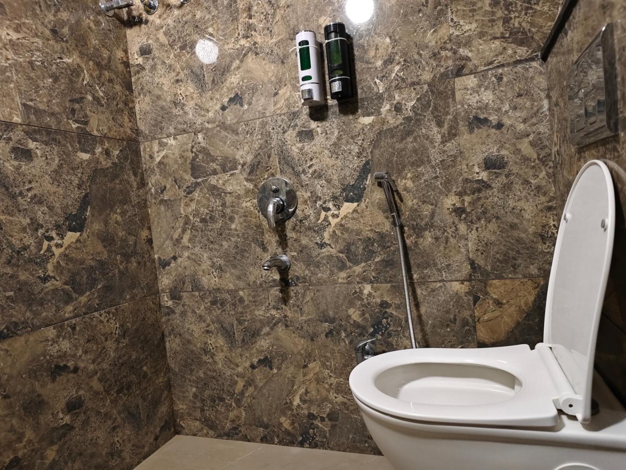 Meritel Grande, Vijay Nagar, 3* Indore